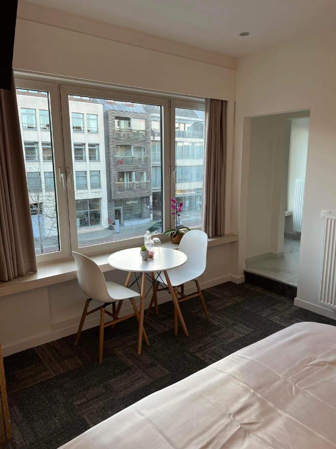 Nieuwe Kamer In Centrum Brugge Met Badkamer ! 外观 照片
