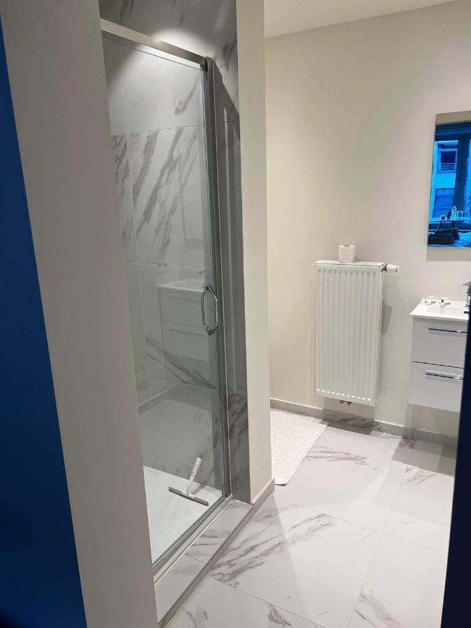 Nieuwe Kamer In Centrum Brugge Met Badkamer ! 外观 照片