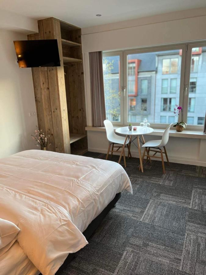 Nieuwe Kamer In Centrum Brugge Met Badkamer ! 外观 照片